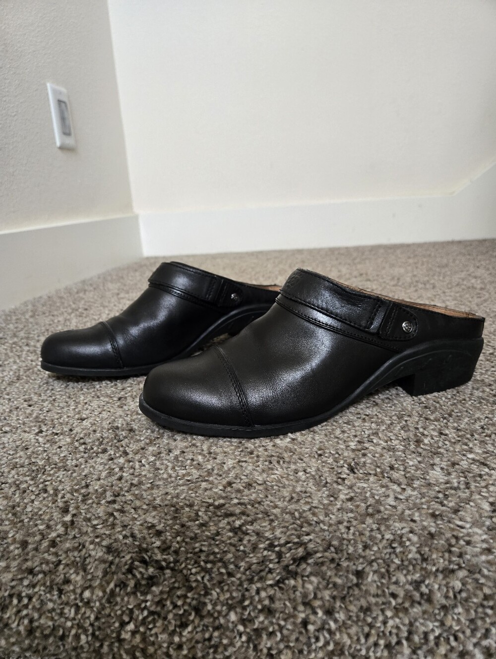 Ariat Sport Mule Women's 9 Black Leather Slip On Clogs